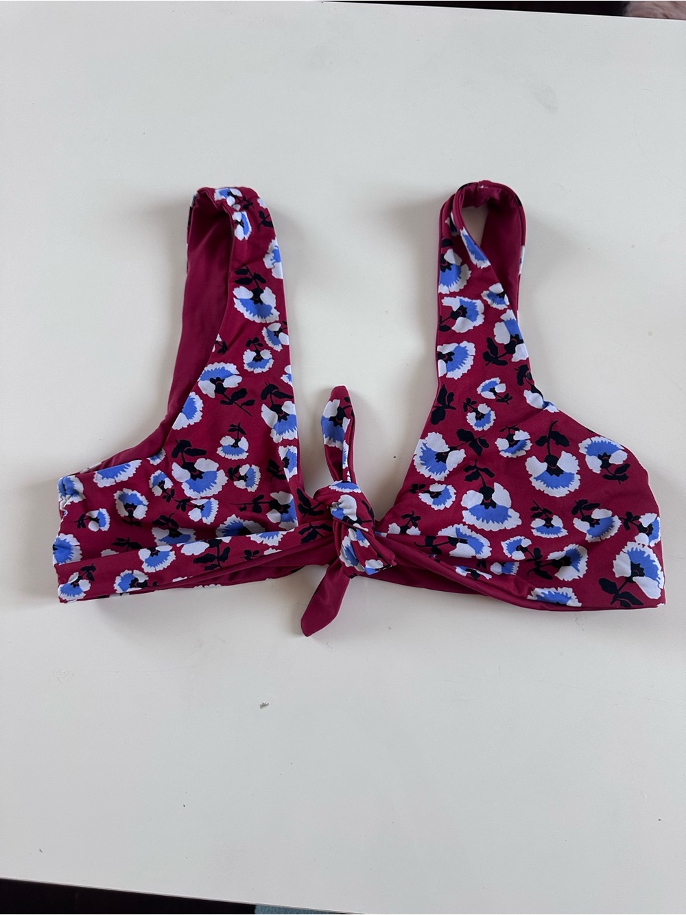 Dippin daisy’s red blue front tie knot Floral Bikini Top sz small